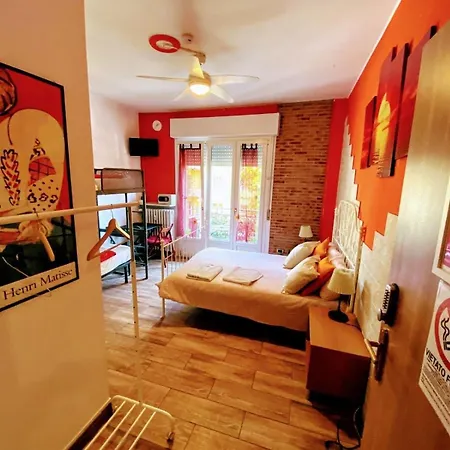 بيت ضيافة Europe Station *