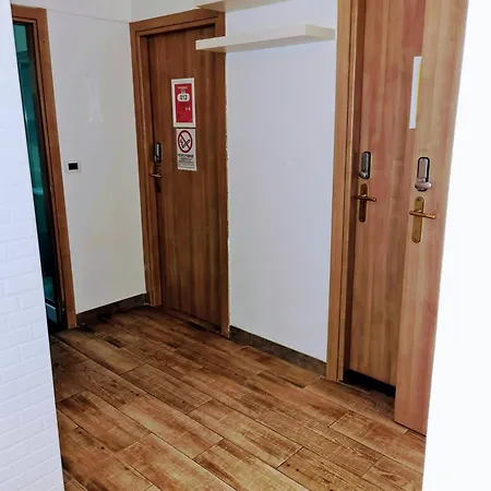 Gasthuis Europe Station *