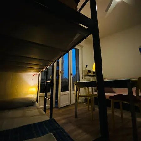 بيت ضيافة Europe Station